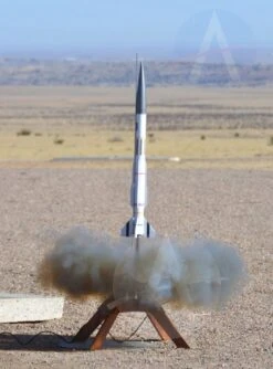 Strong Arm -Estes || Quest || DYNASTAR Sales fae66f24005057a5317461ee0b4b7692.image .518x700